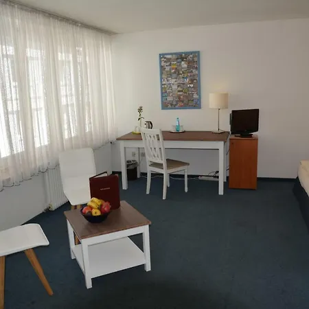 Lex Im Gartenhof Pensjonat Monachium