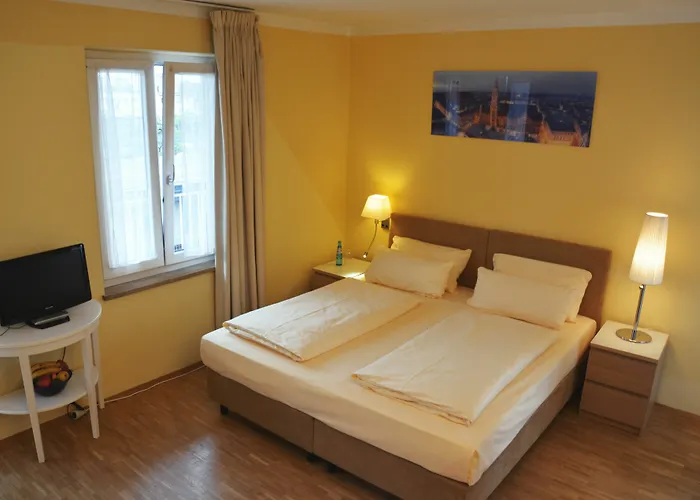 Lex Im Gartenhof Monachium