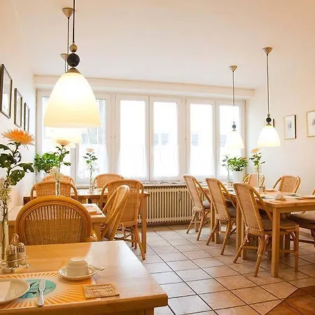 Hotel Lex Im Gartenhof 3*