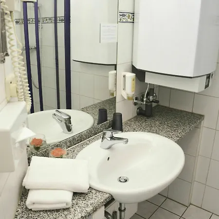 Guest house Hotel Lex Im Gartenhof 3*