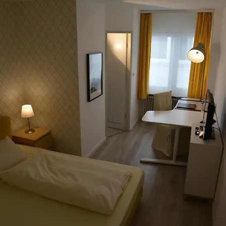 Hotel Lex Im Gartenhof Гостевой дом Мюнхен