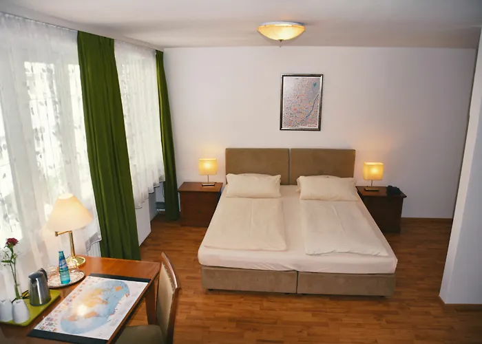 בית הארחה Lex Im Gartenhof 3*