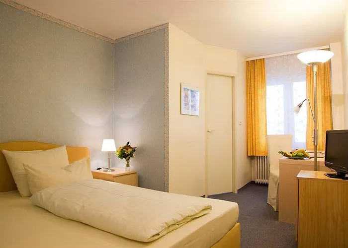 Hotel Lex Im Gartenhof Мюнхен