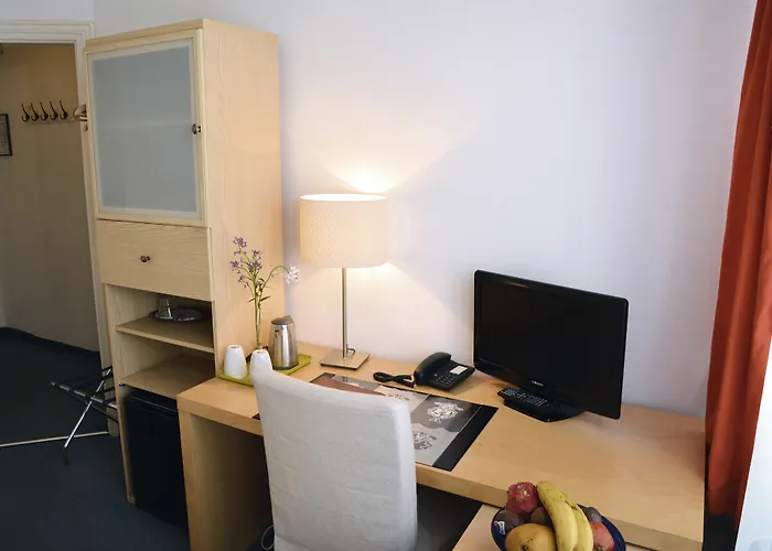 Hotel Lex Im Gartenhof 3* Мюнхен